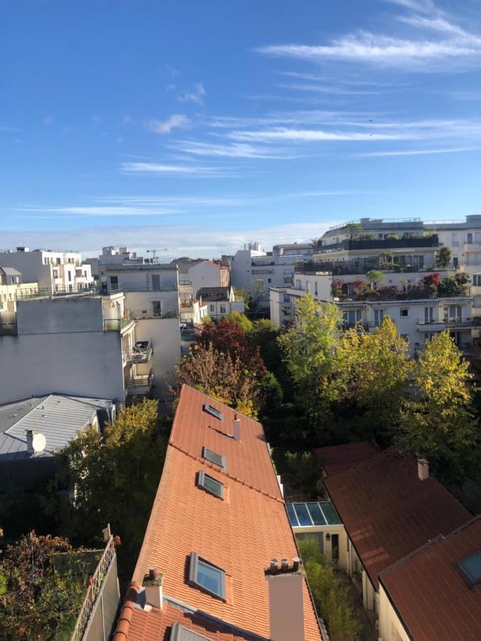 Appartement Tres Calme A 10Mn De Paris - Woman & Couples Only Courbevoie Exterior photo